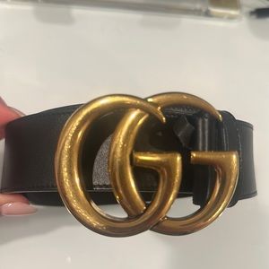 Gucci Leather Marmont GG Belt- 95 black leather gold hardware